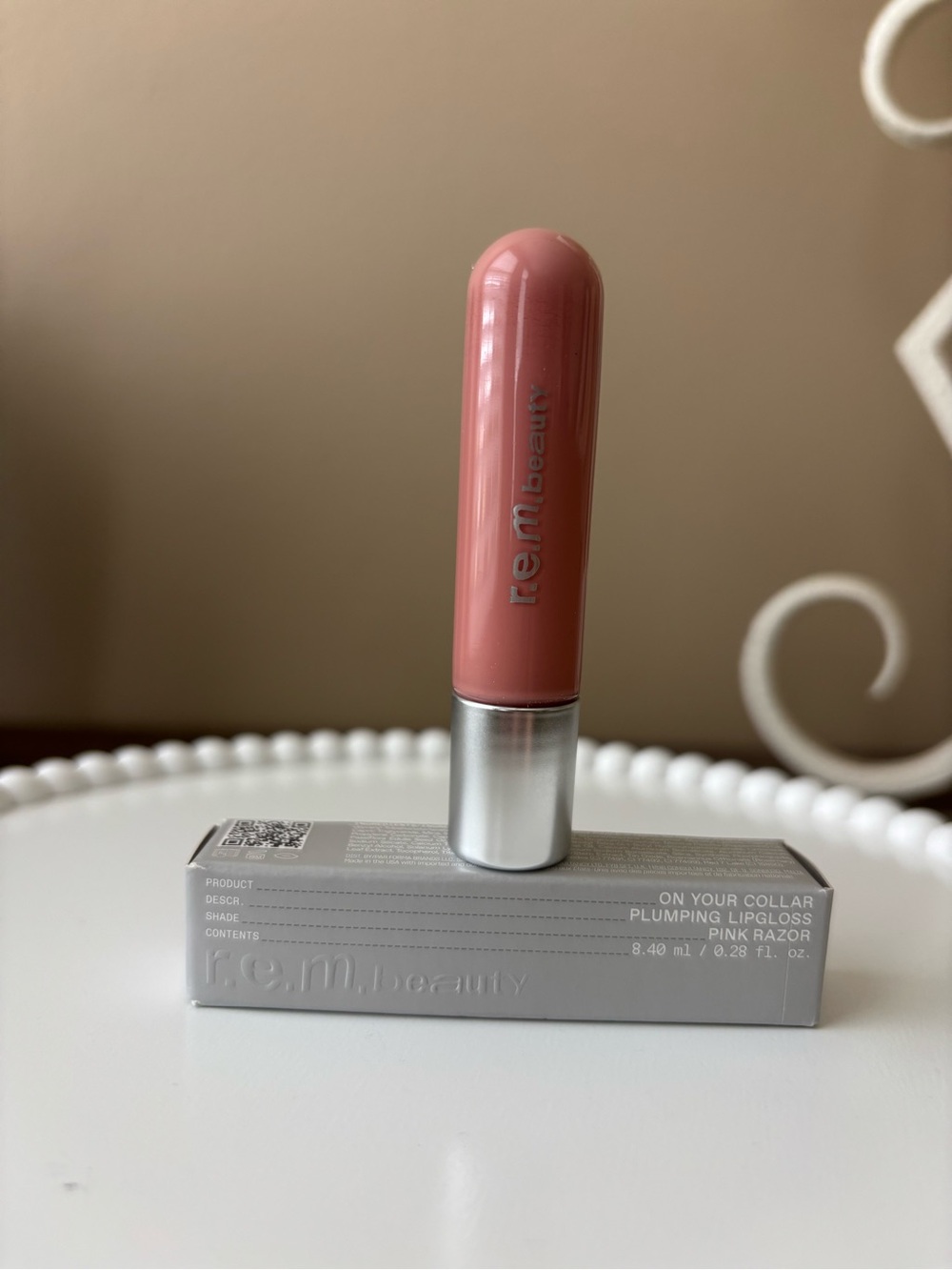 rem beauty On Your Collar Plumping Lipgloss - Pink Razor